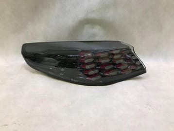 KIA X-CEED III 2023 LIFT LED achterlicht links 92401-J7800, Verzenden, Gebruikt