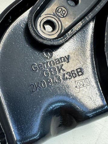 VW Caddy 2K rolgeleiding schuifdeur rechts bj2013 2K0843436B, Auto-onderdelen, Gebruikt, Rechts, Volkswagen