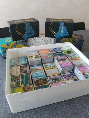 Pokémon - 1000 Bulk kaarten Reverse holo, Holo, Hobby en Vrije tijd, Nieuw