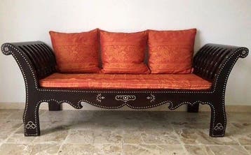 Rare banquette traditionnelle de Lombok (Bale Bale) –