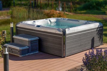 Wellis spa kopen? Topkwaliteit jacuzzi - bezoek de showroom, Tuin en Terras, Bubbelbaden en Hottubs, Ophalen of Verzenden, Nieuw