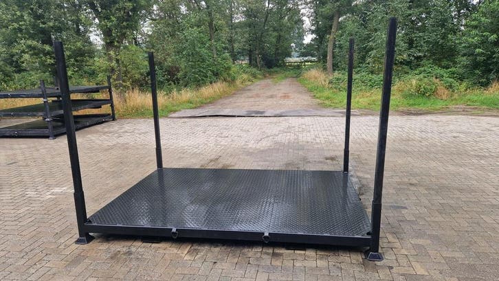 stapelrek 300x200 cm met traanplaat bodem, zwart, gebruikt -, Doe-het-zelf en Verbouw, Overige Doe-het-zelf en Verbouw, Gebruikt