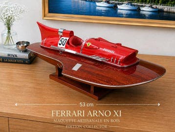 Ferrari Arno IX clouté maquette de luxe 55 cm 1:14 -, Nieuw