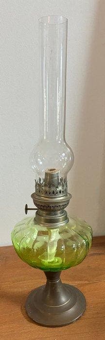 Petroleumlamp - Glas, Metaal