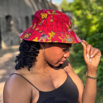 Bucket hat / Vissershoedje met Afrikaanse print - Donkerrood, Kleding | Heren, Ophalen of Verzenden, Nieuw