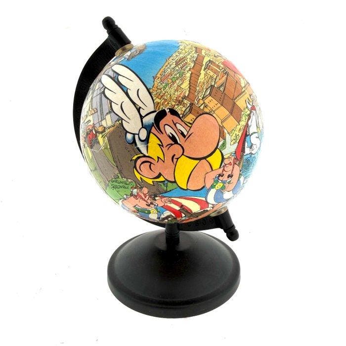 PAAPI (1986) - The World of Asterix and Obelix - World Globe, Antiek en Kunst, Kunst | Designobjecten