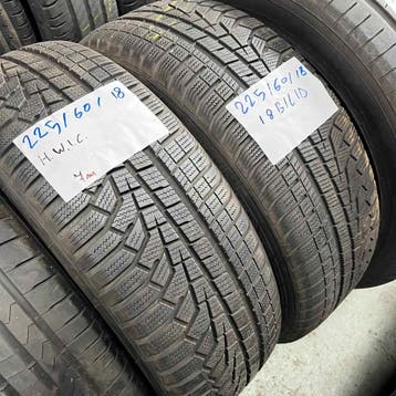2 x Hankook Winter i*cept 225-60-18 Winterbanden 7mm, 18 inch, Gebruikt, Band(en), Personenwagen
