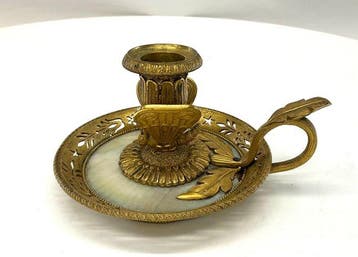 Verguld bronzen Empire-stijl kandelaar met parelmoer –