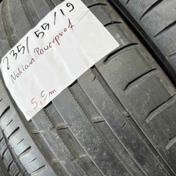 2 x Nokian 235-55-19 Zomerbanden 5,5mm, 19 inch, Gebruikt, Ophalen of Verzenden, 235 mm