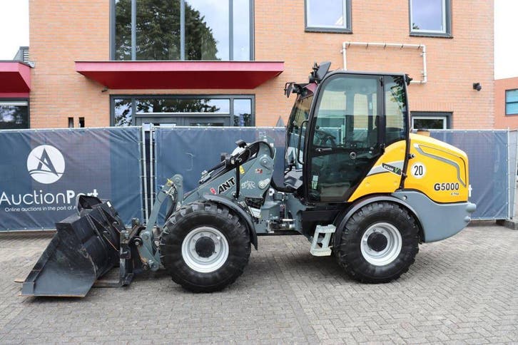 Veiling: Wiellader Giant G5000 X-TRA Diesel 54.6kW 2022, Zakelijke goederen, Machines en Bouw | Kranen en Graafmachines, Wiellader of Shovel