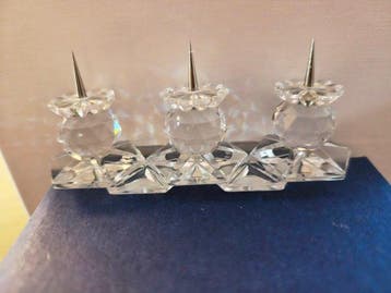 Swarovski - Beeldje - Swarovski Drieluik kaarsenstandaard