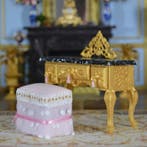 Handcrafted - Poppenhuis Miniature Doll Furniture -