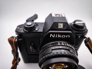 Nikon Nikon EM Kamera 50mm f1.8 Objektiv Motor Drive MD-E, Nieuw