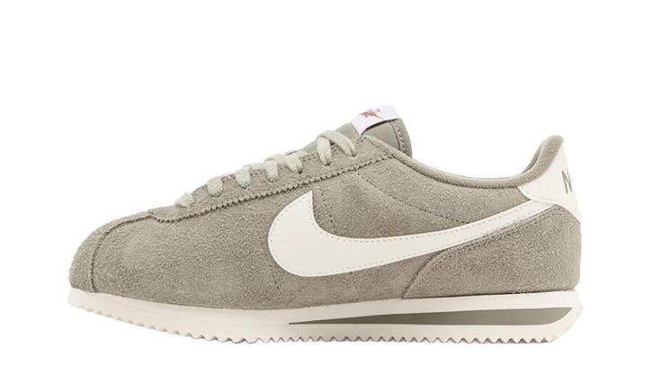 Nike Cortez Vintage Light Army Sail (Womens), Kleding | Heren, Schoenen