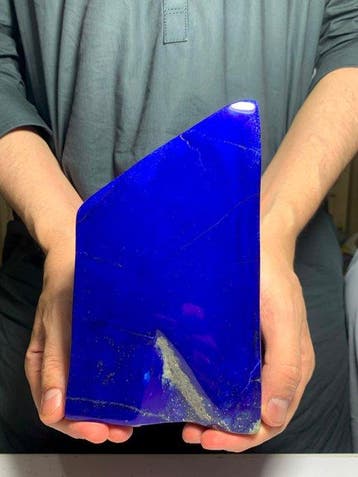 Lapis Lazuli Koningsblauw Vrije vorm - Hoogte: 18.3 cm -