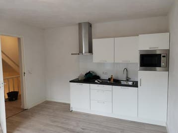 Te huur: Studio Hengelosestraat in Enschede, Huizen en Kamers, Overijssel, Enschede