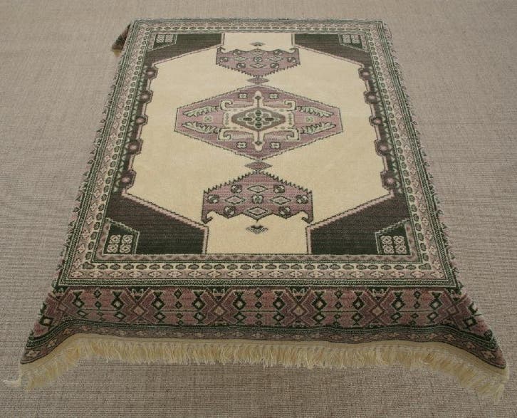 Smyrna tafelkleed Bombay 5 (99 euro karpetten, Vloerkleden), Antiek en Kunst, Antiek | Kleden en Textiel, Ophalen of Verzenden