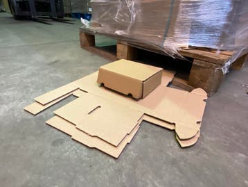 Stansdoosjes 168x139x56mm ideaal voor kleine producten, Doe-het-zelf en Verbouw, Kratten en Dozen, Ophalen, Doos, Minder dan 50 cm