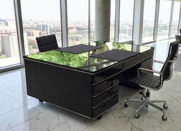 Bureau - Hout - Een grote dubbelzijdige partnersdesk met een