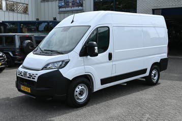 Fiat Ducato 2.2 MultiJet 140 pk L2H2 S&S 3.5t, Gebruikt, Euro 6, Wit, Lease