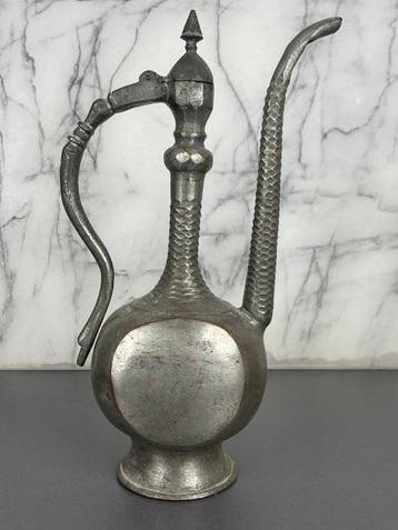 Kruik - Qajar getinnd koper waterkan (Aftaba) met