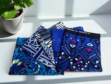 4 Fat quarters - Blauw mix Quiltstoffen / Patchwork stoffen, Hobby en Vrije tijd, Stoffen en Lappen, Ophalen of Verzenden, Nieuw