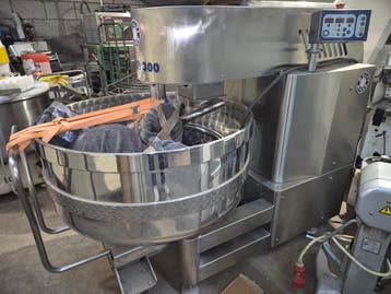 Grote bakkerij deegkneders spiralmixers VEILING, Nieuw zonder verpakking, Bakkerij en Slagerij