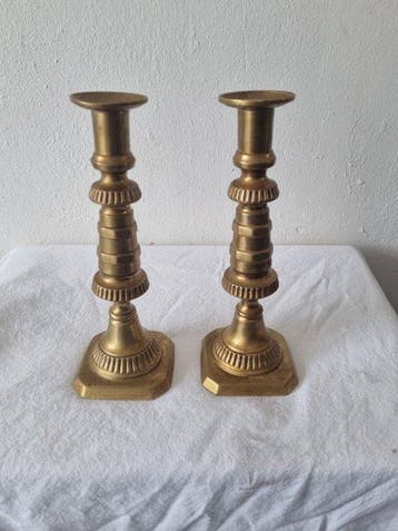 Kandelaar - Gegoten messing