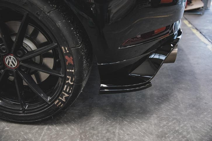 Maxton Diffuser splitters (zijkant) VW Golf 7 GTI TCR - Rood, Auto diversen, Tuning en Styling, Verzenden