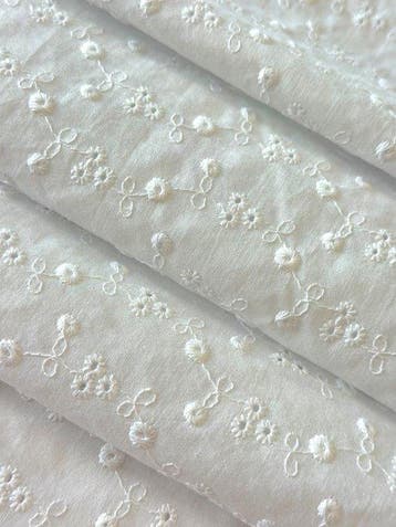 **Ambachtelijke elegantie en tijdloze allure** Geborduurd