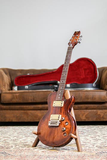 Aria Pro II PE-600 1978 | Violin Sunburst, Nieuw