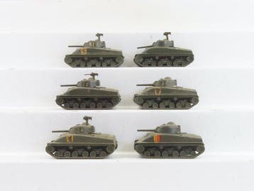 Roco Minitanks 1:87 - Model militair voertuig (6) - 6, Hobby en Vrije tijd, Nieuw