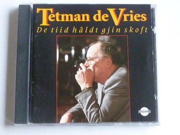 Tetman de Vries - De tijd hâldt gjin skoft, Ophalen of Verzenden, Zo goed als nieuw