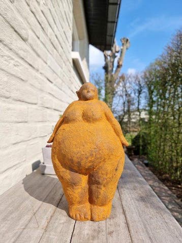 sculptuur, Abstract lady - 25 cm - IJzer