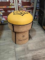 Veuve Cliquot Champagne Cork Puff – Unique Collector’s Piece, Nieuw