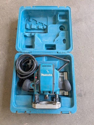 Boven freesmachine Makita, 900 W, bouwjaar 2017, Nieuw