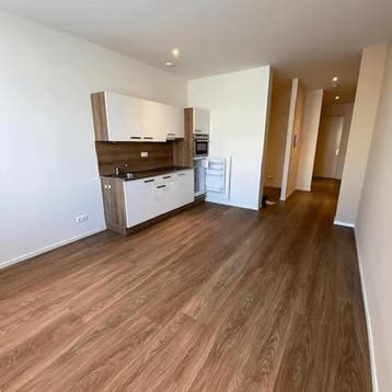 Studio in Leeuwarden gevonden voor €778,- pm, Huizen en Kamers, Kamers te huur, 35 tot 50 m², Leeuwarden