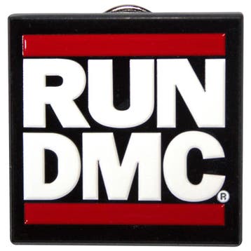 Run DMC - Logo - Pin officiële merchandise, Ophalen of Verzenden, Nieuw, Kleding