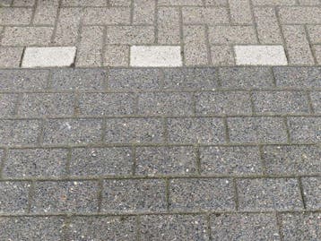Gebruikte betonklinkers UTRECHT, losgestort zwart 21x10,5..., Ophalen of Verzenden, Gebruikt, Klinkers