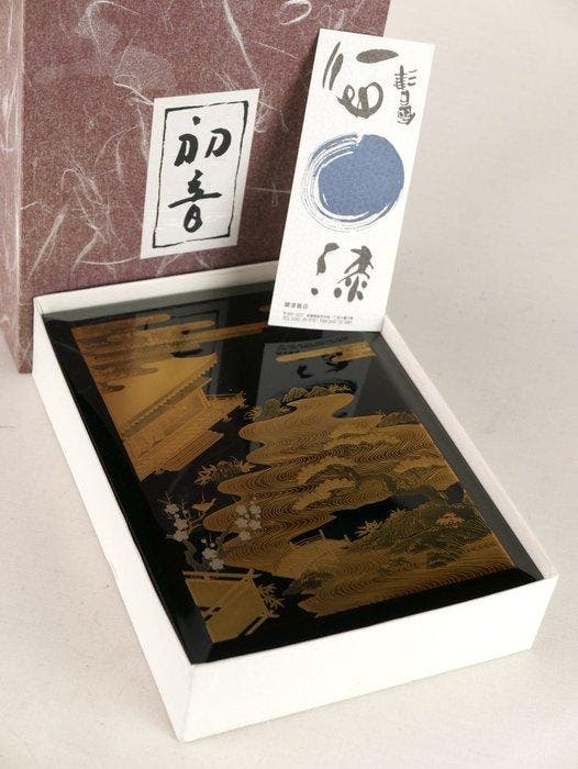 par Nuri-ichi - Doos - motief Hatsune - lak Aizu - Maki-e, Antiek en Kunst, Antiek | Overige Antiek