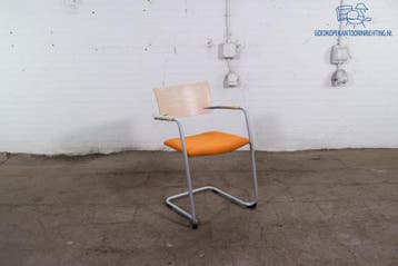 Tweedehands vergaderstoel donkeroranje gestoffeerd stapelbaa, Verzenden, Gebruikt