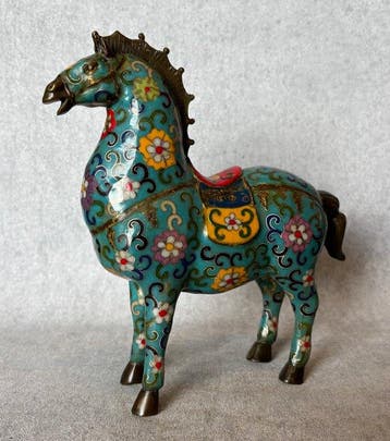 Beeld, Exclusief Tang-Dynastie stijl paard 24 cm / 2 kg - 24, Antiek en Kunst