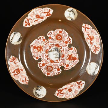 Bord - Assiette en porcelaine à décor capucin, rouge de fer