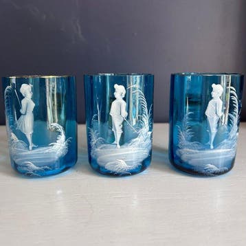 Portieux - Beker (3) - Mary Gregory - geblazen glas, Emaille