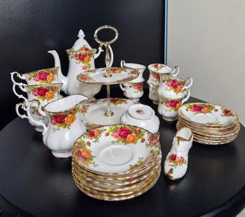 Royal Albert - Koffie- en theeservies (26) - Old Country