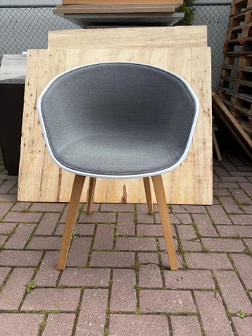 HAY AAC 22 Stoel met Front Upholstery (Kvadrat), Huis en Inrichting, Stoelen, Ophalen of Verzenden, Gebruikt