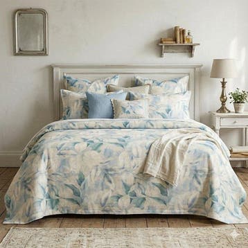BA165 - Bloemen-sprei - met Orlati-rand – Acquerello Azzurro