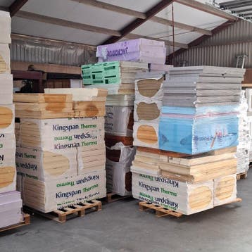 Partij divers isolatiemateriaal, O.a. Kingspan, op 3x pal, Nieuw
