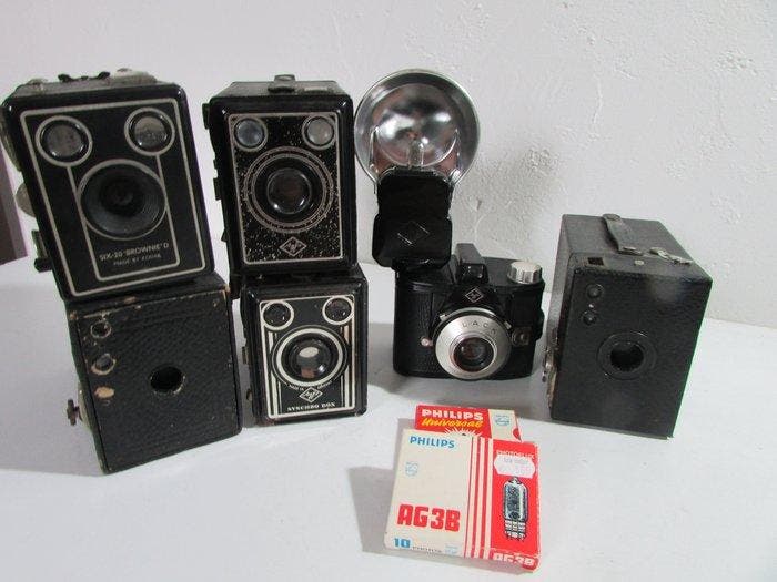 Kodak, Agfa Vintage Box Camera Collectors Lot - Featuring, Audio, Tv en Foto, Fotocamera's Analoog