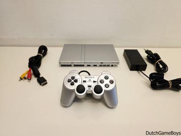 Playstation 2 / PS2 - Console - Slim Satin Silver + Controll, Spelcomputers en Games, Verzenden, Gebruikt
